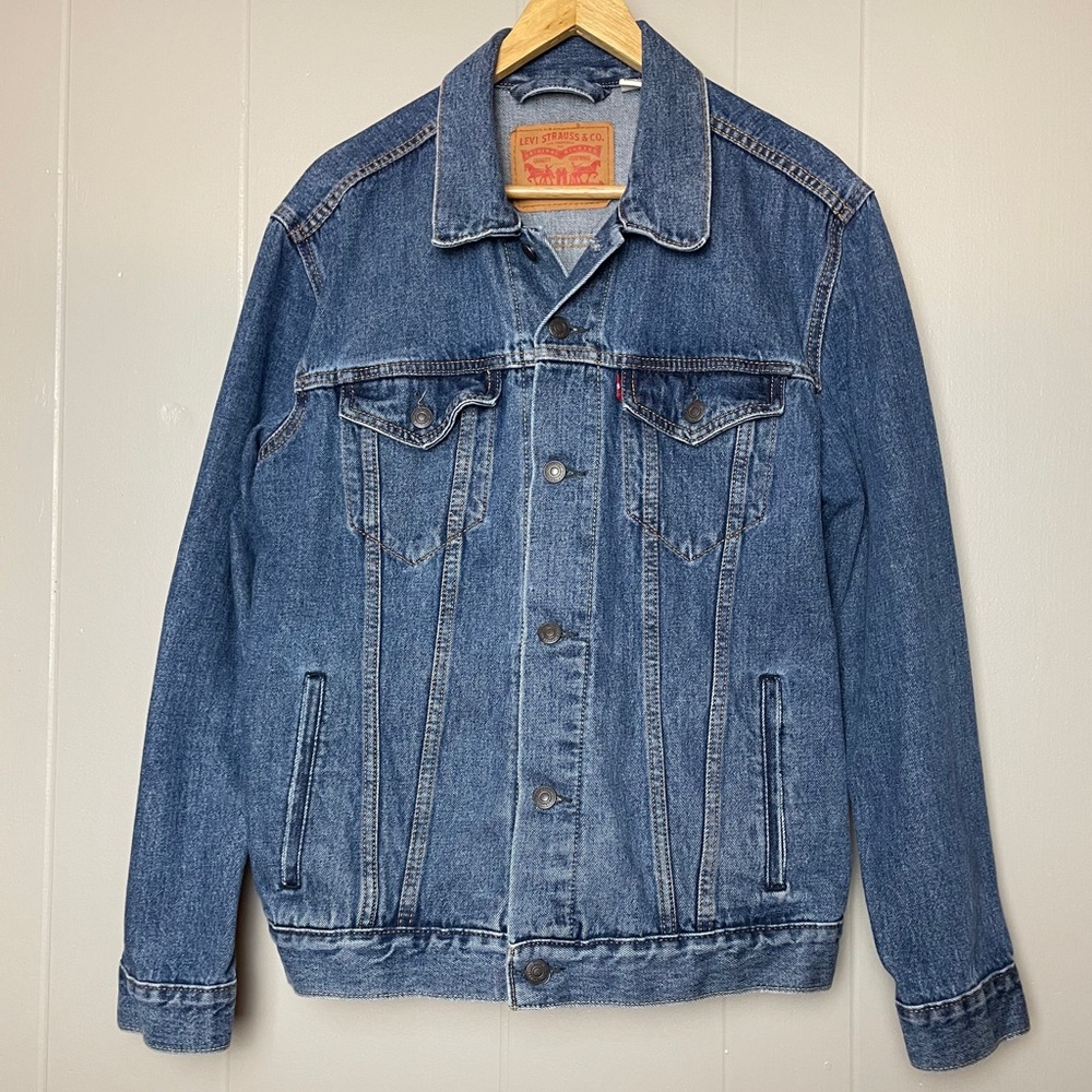 Levi’s Jean Jacket Large